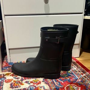 Hunter Rain Boot. Original Refined Short. Black.